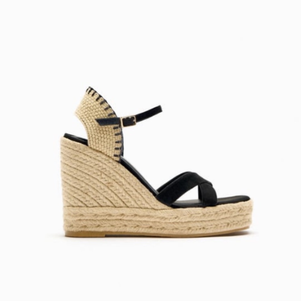 Zara Wedge - NWT